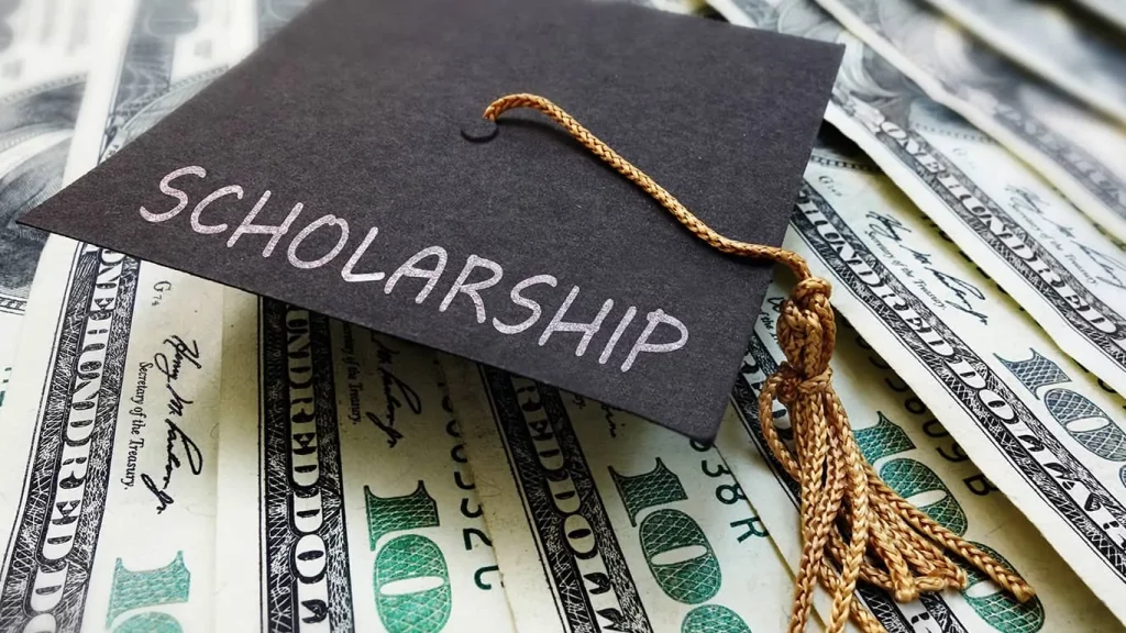 Scholarships to Pay Student Loans